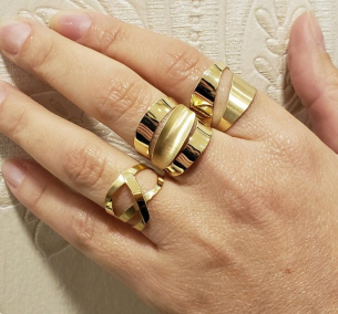 Anel em Ouro Amarelo 18K 
