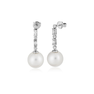 Brinco em Ouro Branco 18K com e Diamantes  