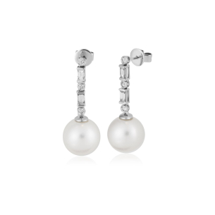 Brinco de ouro branco com e Diamantes - 18K