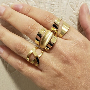 Anel em Ouro Amarelo 18K 