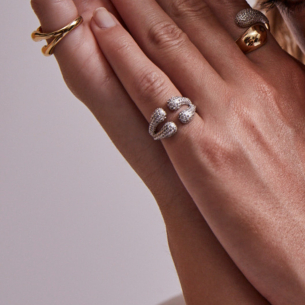 Anel Aspas em Ouro Branco 18K com Diamantes