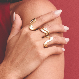 Anel em Ouro Amarelo 18K com Diamantes