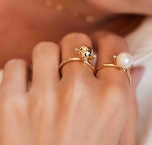 Anel em Ouro Amarelo 18K com Diamantes 