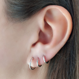 Brinco Argola em Ouro Branco 18K 