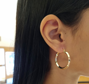Brinco Argola em Ouro Amarelo 18K 