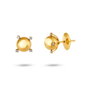 Brinco em Ouro Amarelo 18K com diamantes