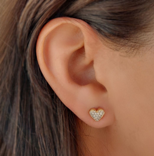 Brinco em Ouro Amarelo 18K com Diamantes em Pavê 