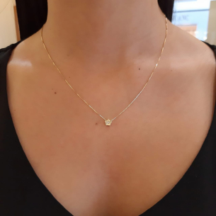 Colar em Ouro Amarelo 18K ponto de luz diamante