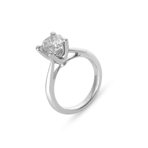 Anel Solitário com Diamante em Ouro Branco 18K 