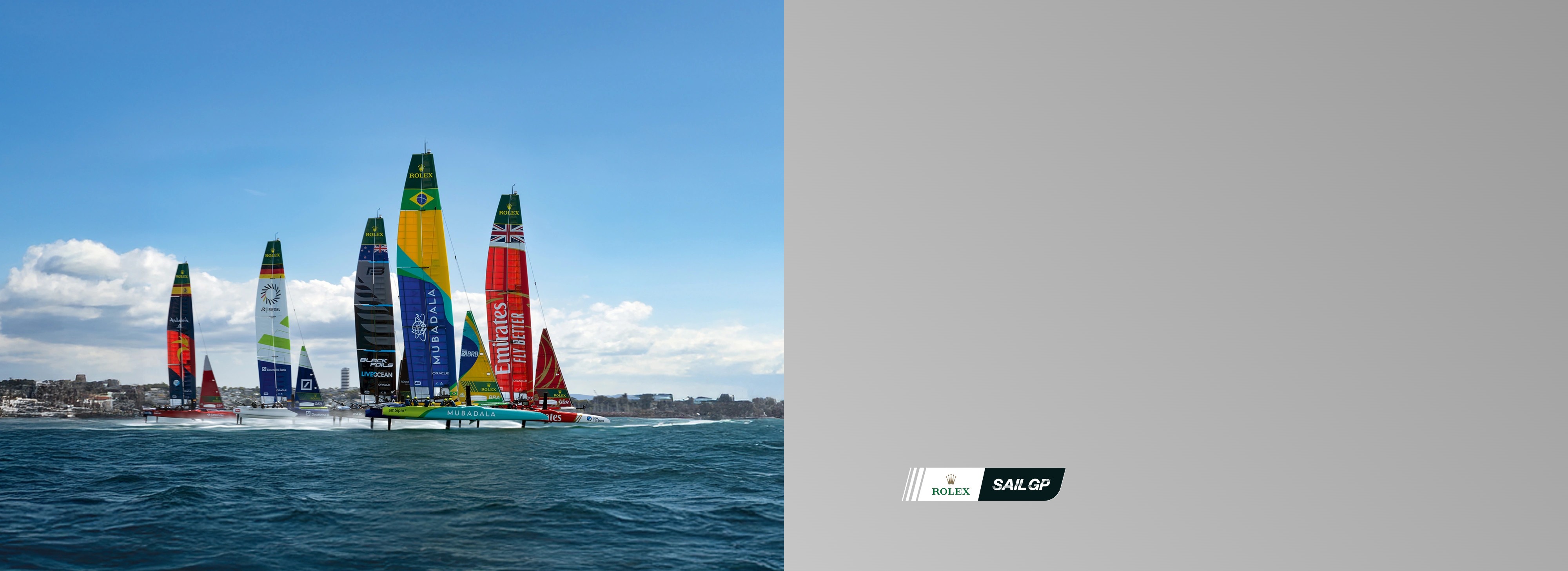 Equipe SailGP em regata representando a parceria da Rolex com o iatismo competitivo