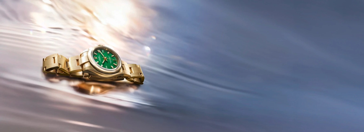 Relógio Rolex Oyster Perpetual em destaque no banner principal da vitrine Discover